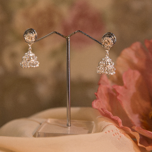 Top Pinjada earrings