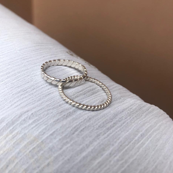 Thick stacking ring