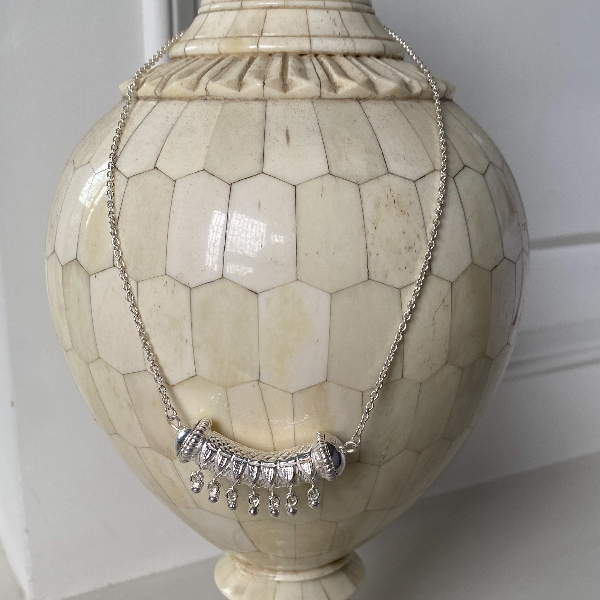 Small C-Tilhari necklace