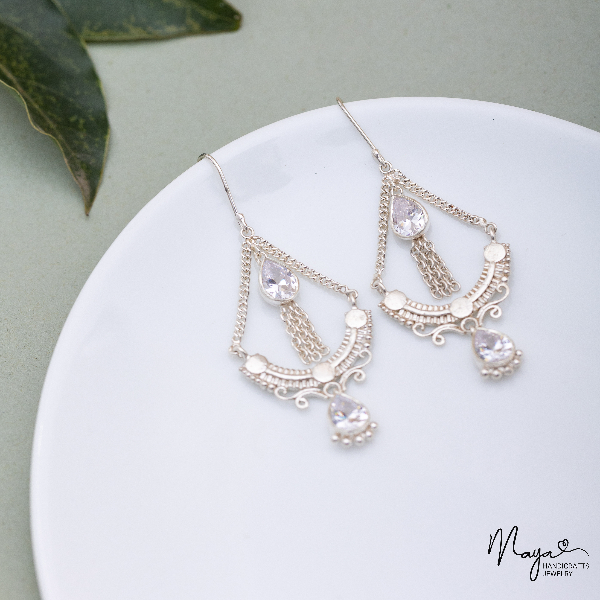 Teardrop danglers (white)