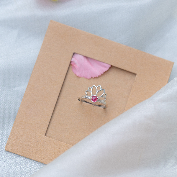 Lotus ring
