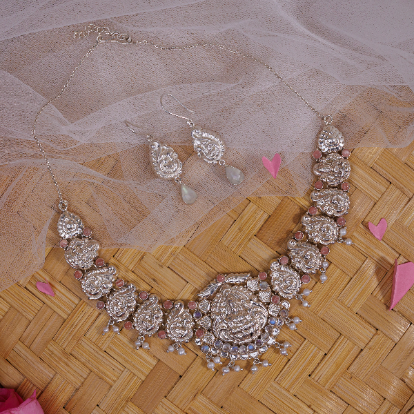 Temple jewelry set